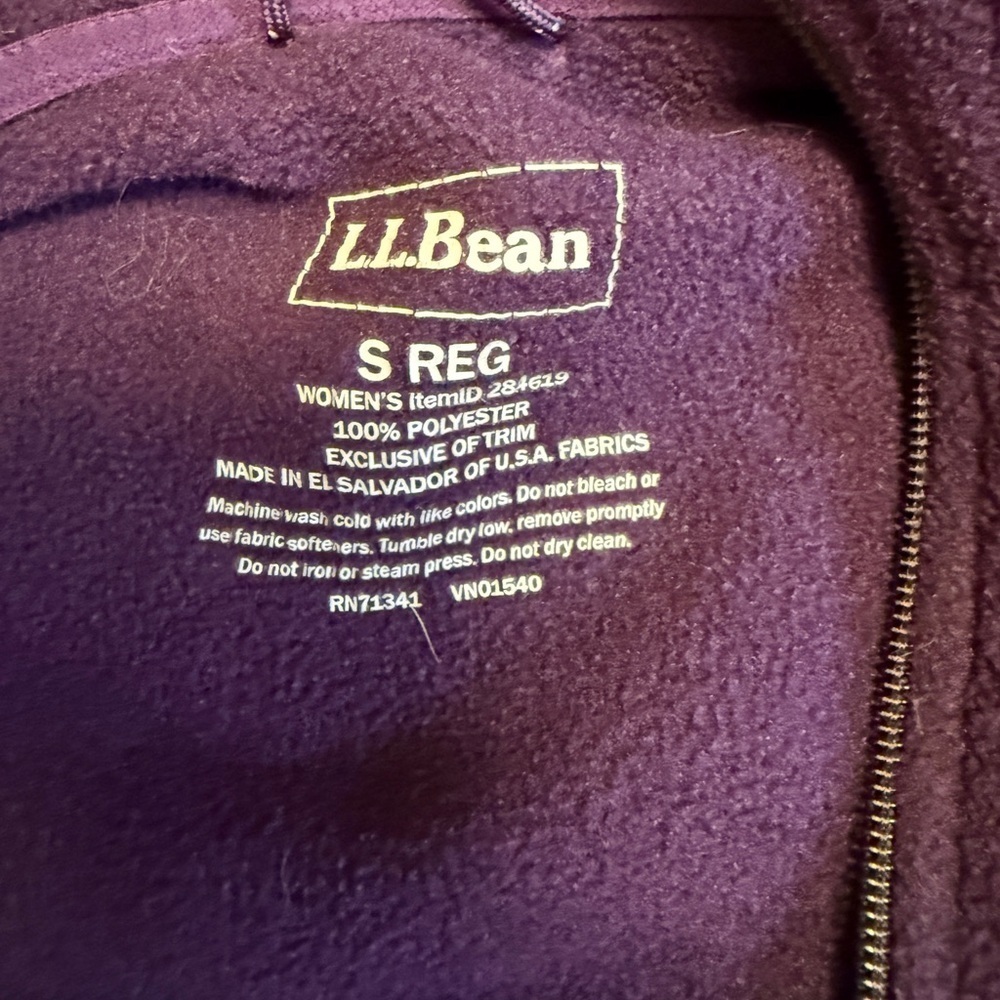 L.L.Bean's Women's Mountain Fleece Coat Purple Size Small Reg Polartec - Picture 7 of 7